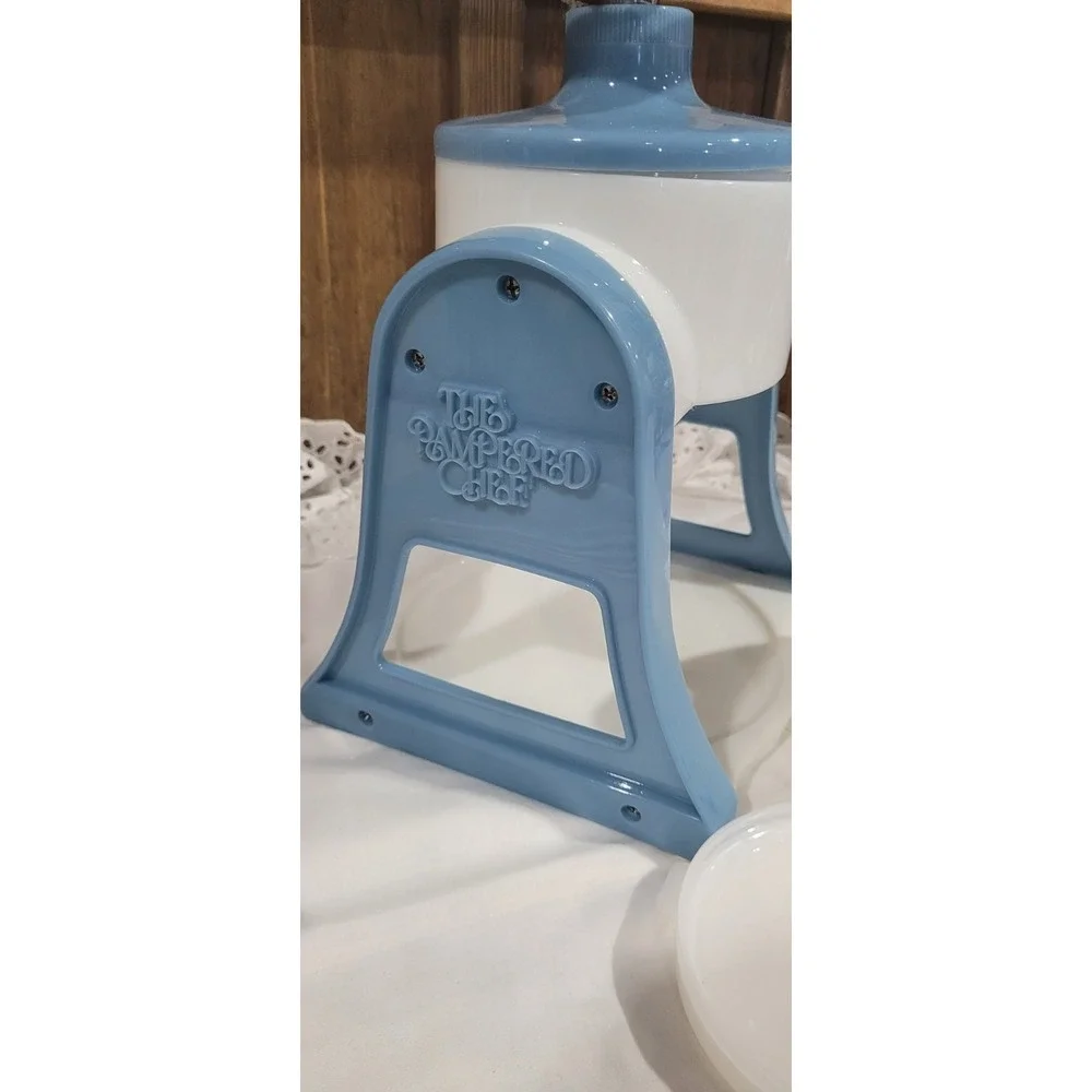 Vintage 1995 Pampered Chef Ice Shaver in Original Box - Pre-owned #2940